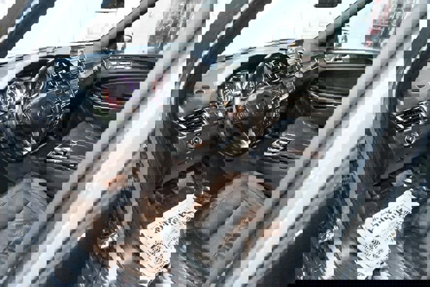 Used 2018 Mercedes-Benz GLS 550 4MATIC image 16