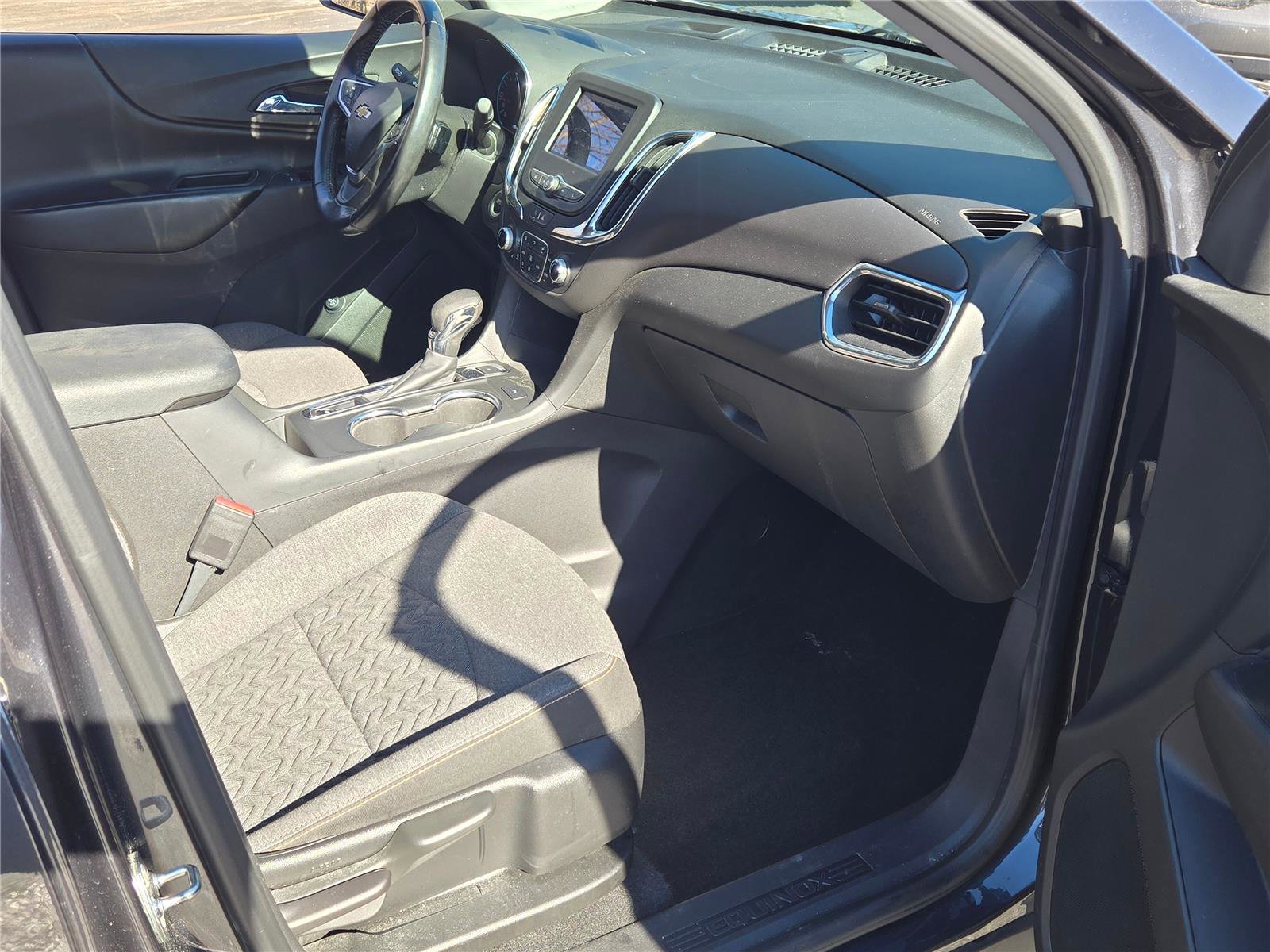 Used 2022 Chevrolet Equinox LT image 4