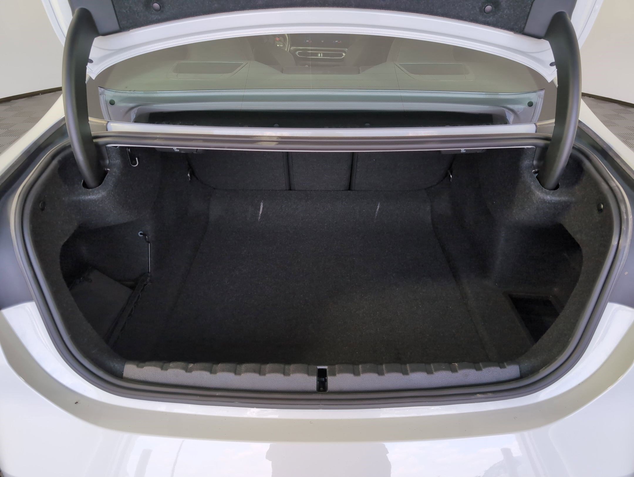 Used 2024 BMW M4 Competition w/ M Carbon Exterior Package image 29