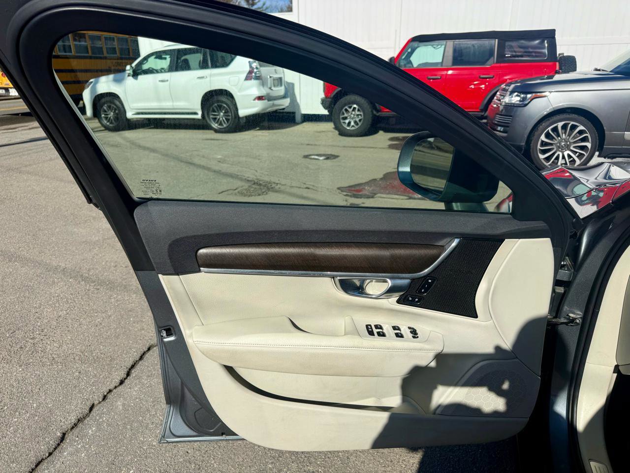 Used 2020 Volvo V90 T6 Cross Country AWD/4WD image 14