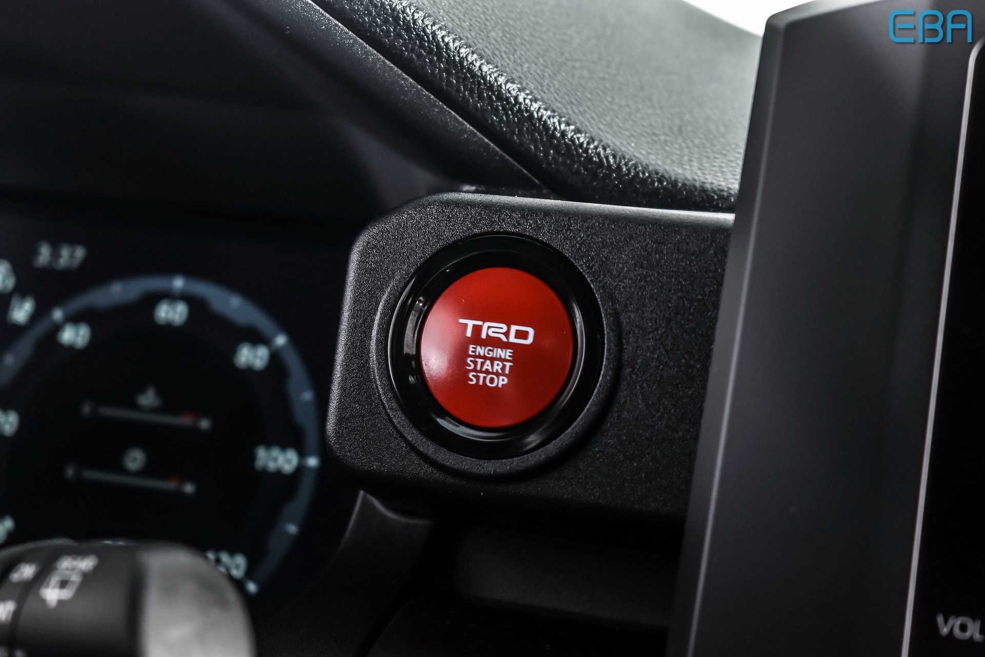 Used 2025 Toyota 4Runner TRD Off-Road image 27