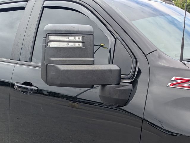 Used 2021 Chevrolet Silverado 2500 LT w/ Convenience Package image 11