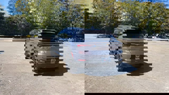 New 2026 Chevrolet Equinox EV LT image 7