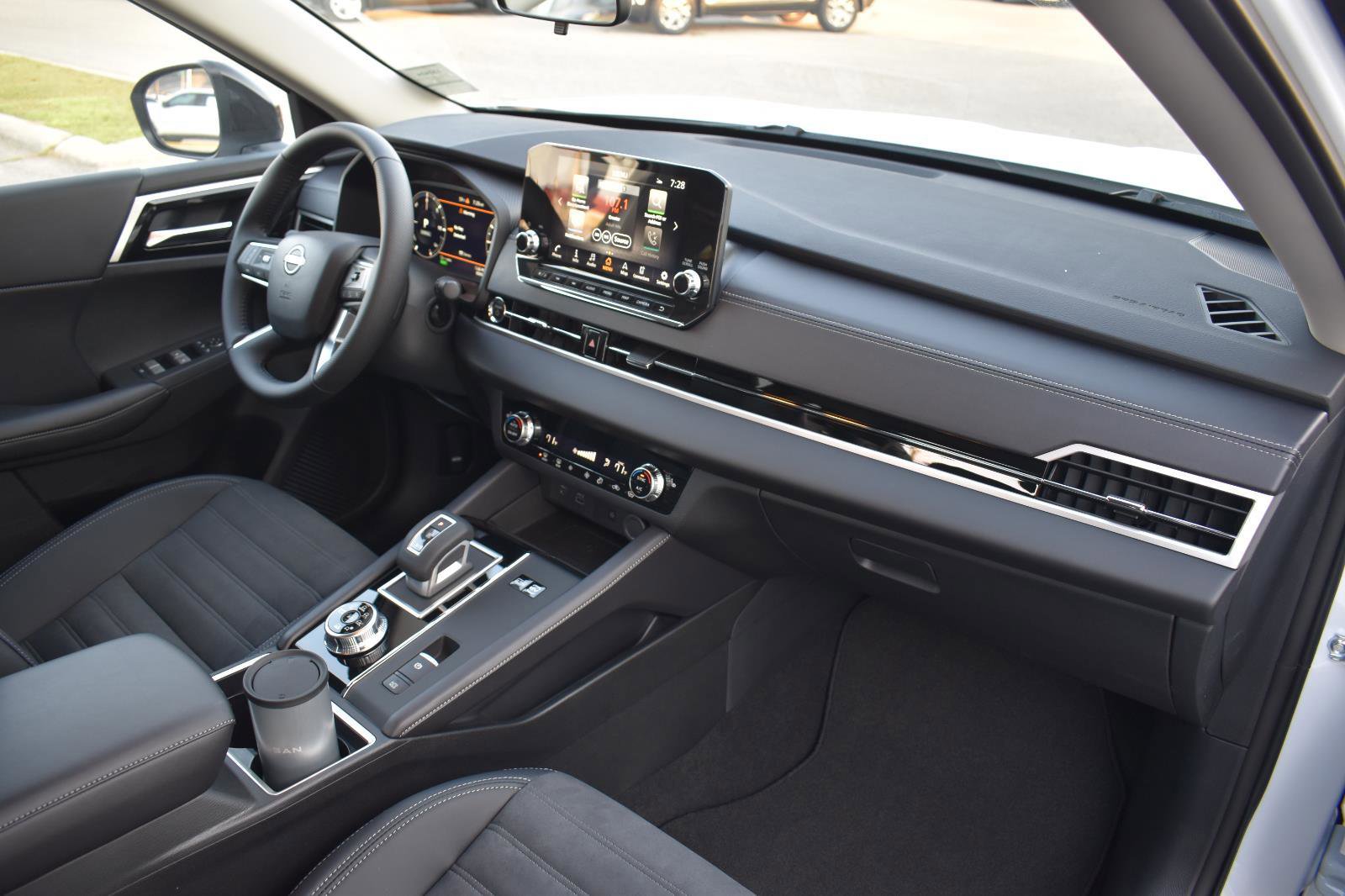 New 2026 Nissan Rogue SL image 65