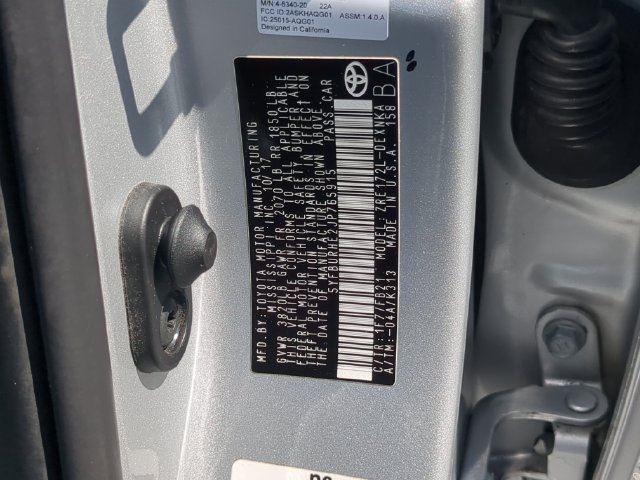 Used 2018 Toyota Corolla LE FWD image 35