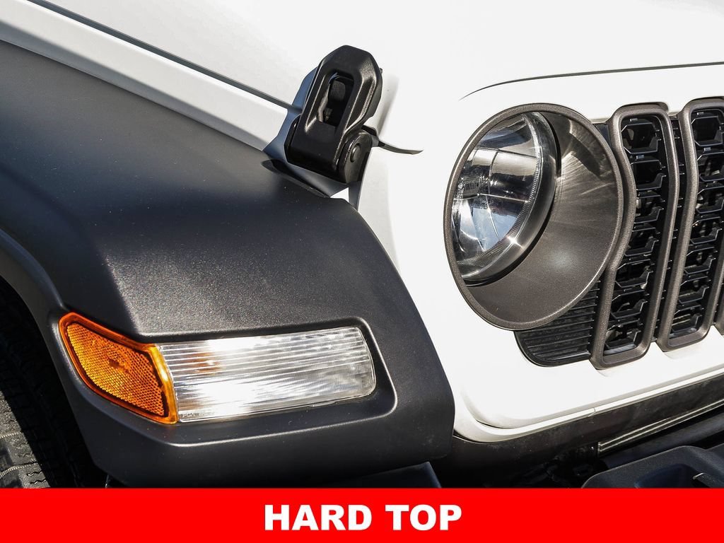 Used 2025 Jeep Wrangler Unlimited Sport AWD/4WD image 10