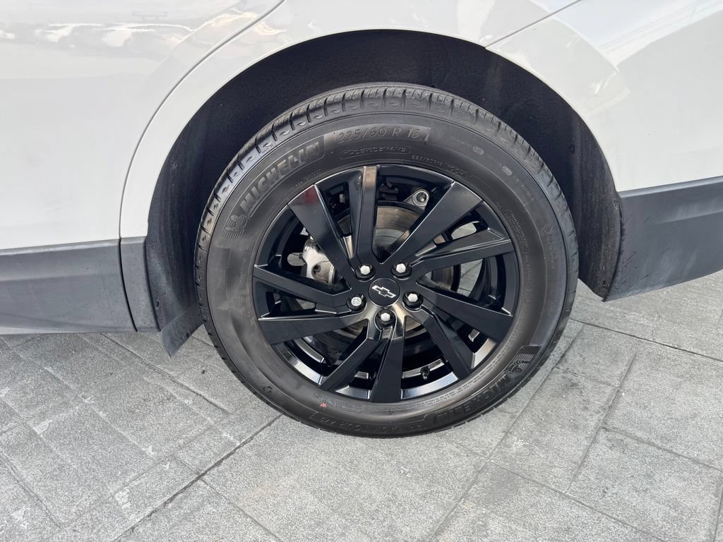 Used 2024 Chevrolet Equinox LS w/ Sport Edition FWD image 4