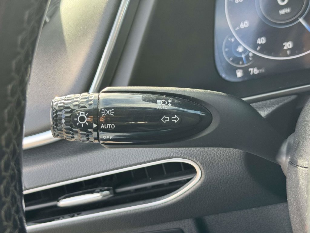 Used 2020 Hyundai Sonata SEL w/ Convenience Package FWD image 22