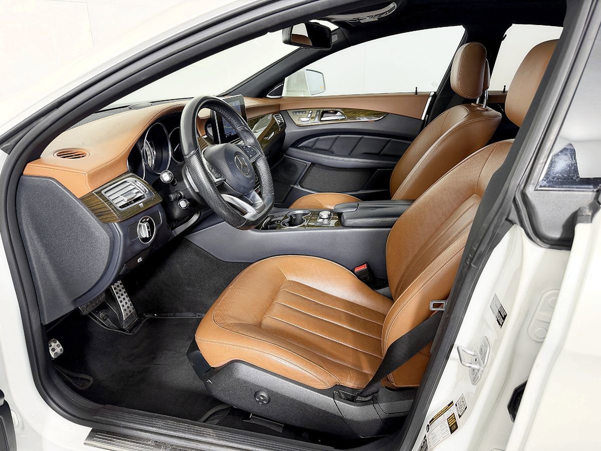 Used 2015 Mercedes-Benz CLS 400 image 32