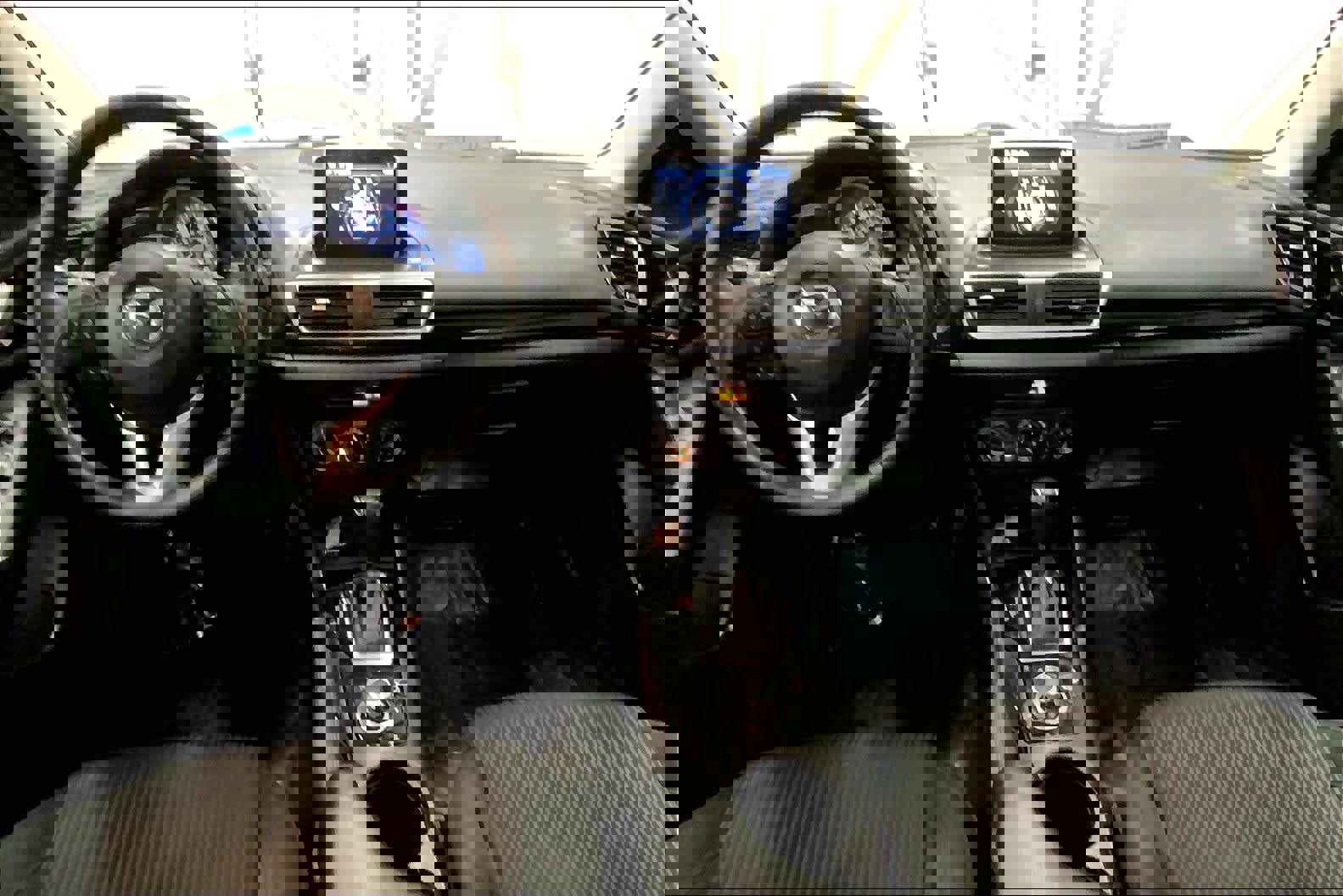 Used 2015 MAZDA MAZDA3 i Touring image 14