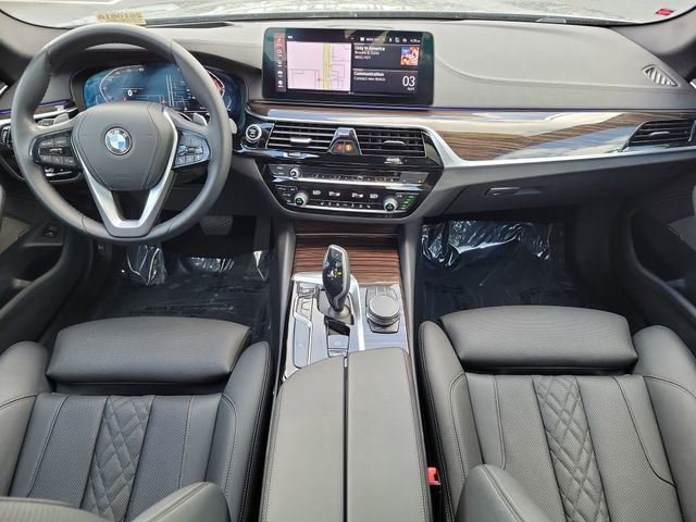 Used 2023 BMW 540i w/ Premium Package image 14