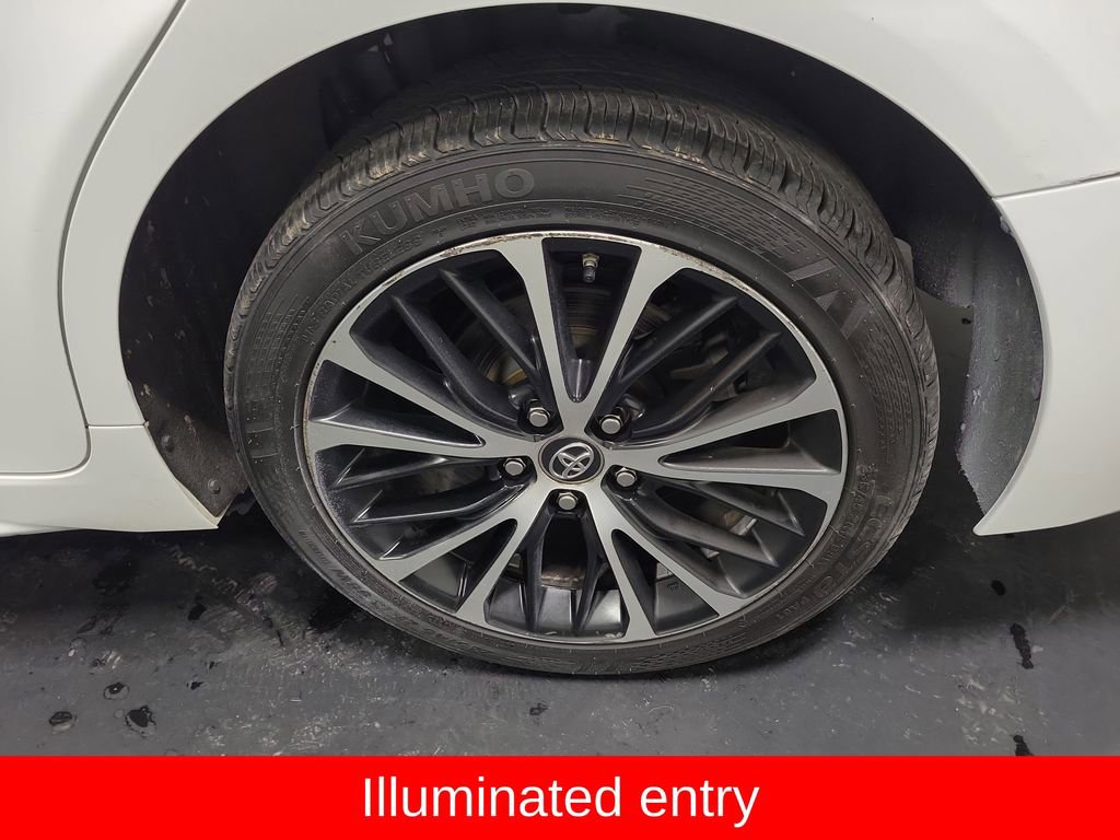 Used 2019 Toyota Camry SE image 10