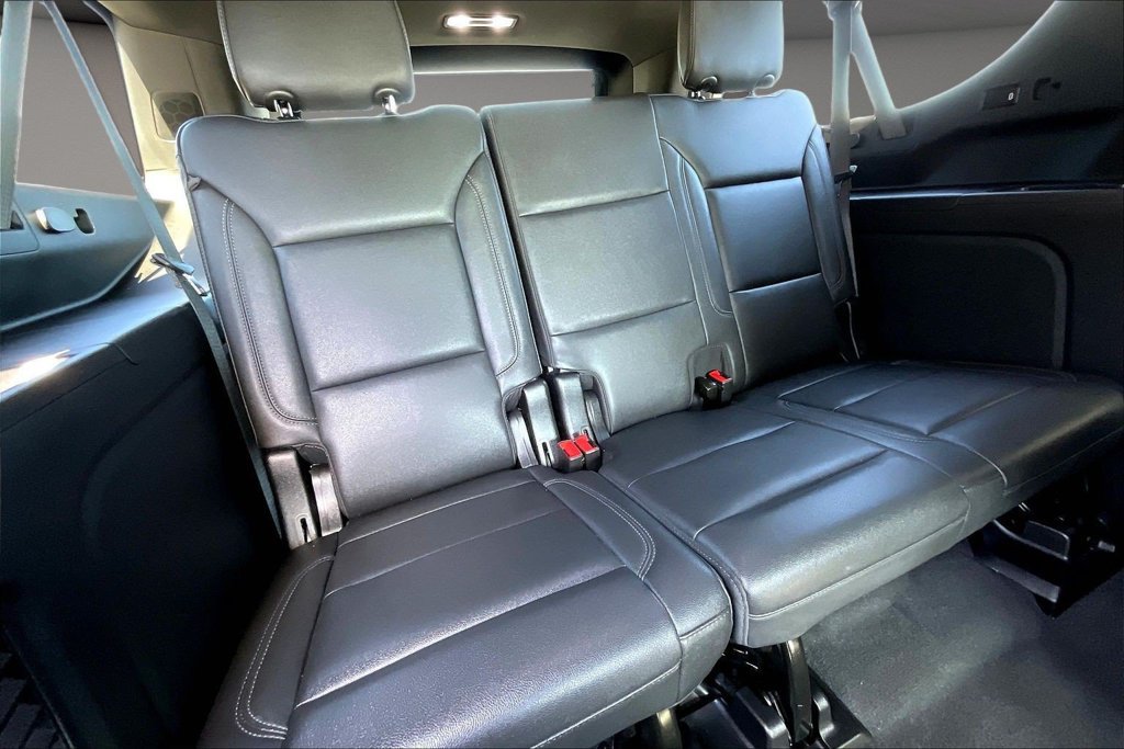 Used 2024 Chevrolet Suburban Z71 w/ Off-Road Capability Package AWD/4WD image 29