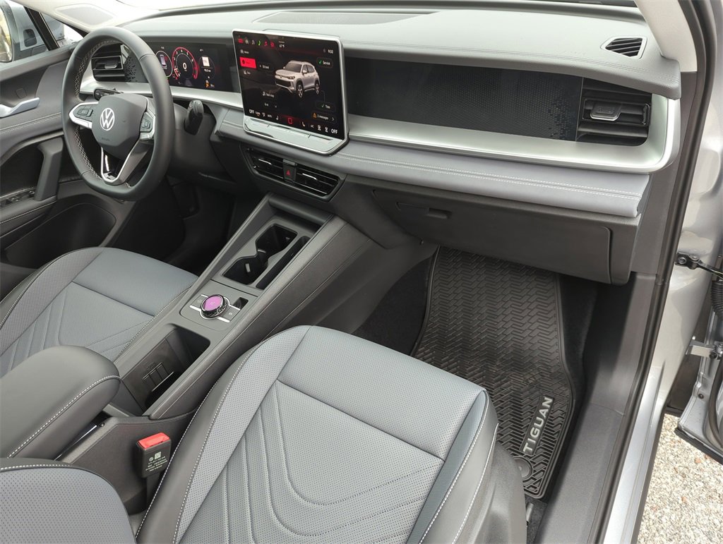 New 2026 Volkswagen Tiguan SE image 23