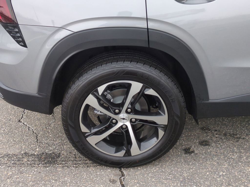 New 2026 Chevrolet Trax RS w/ Driver Confidence Package image 28