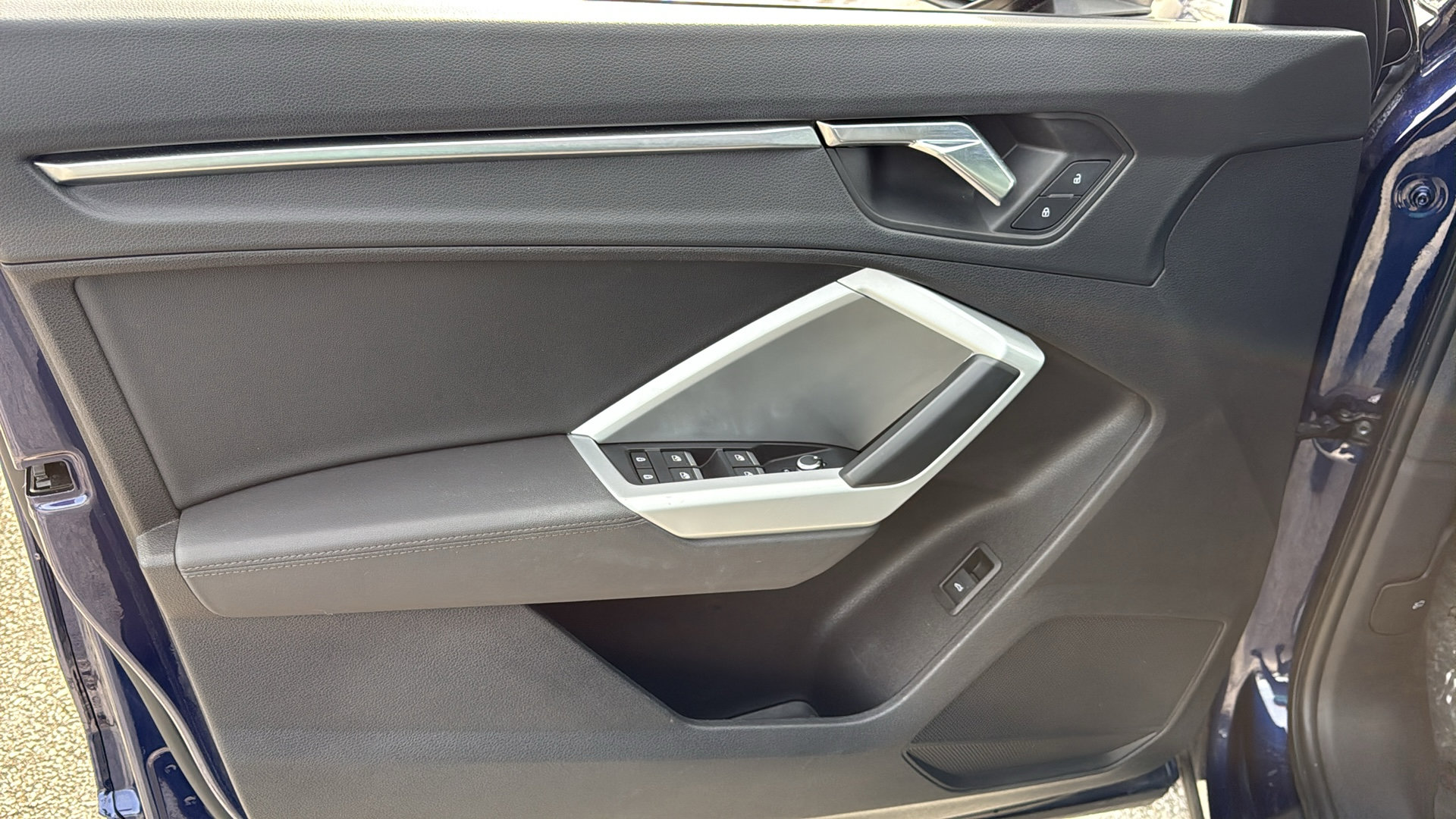 Used 2021 Audi Q3 2.0T Premium w/ Convenience Package image 10