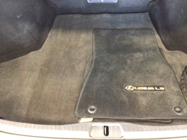Used 2013 Lexus LS 460 w/ Comfort Pkg RWD image 23