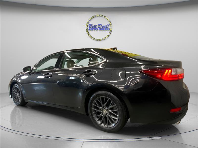 Used 2018 Lexus ES 350 w/ Navigation System Package FWD image 3