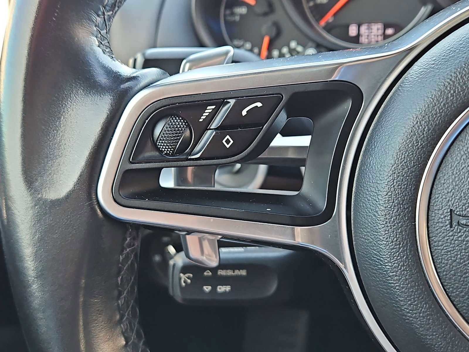 Used 2017 Porsche Cayenne image 25