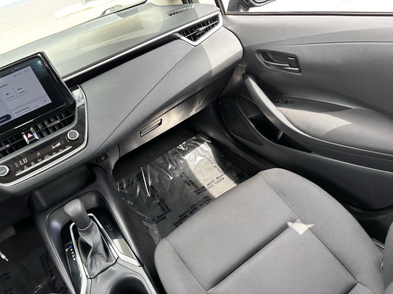 Used 2024 Toyota Corolla LE FWD image 14