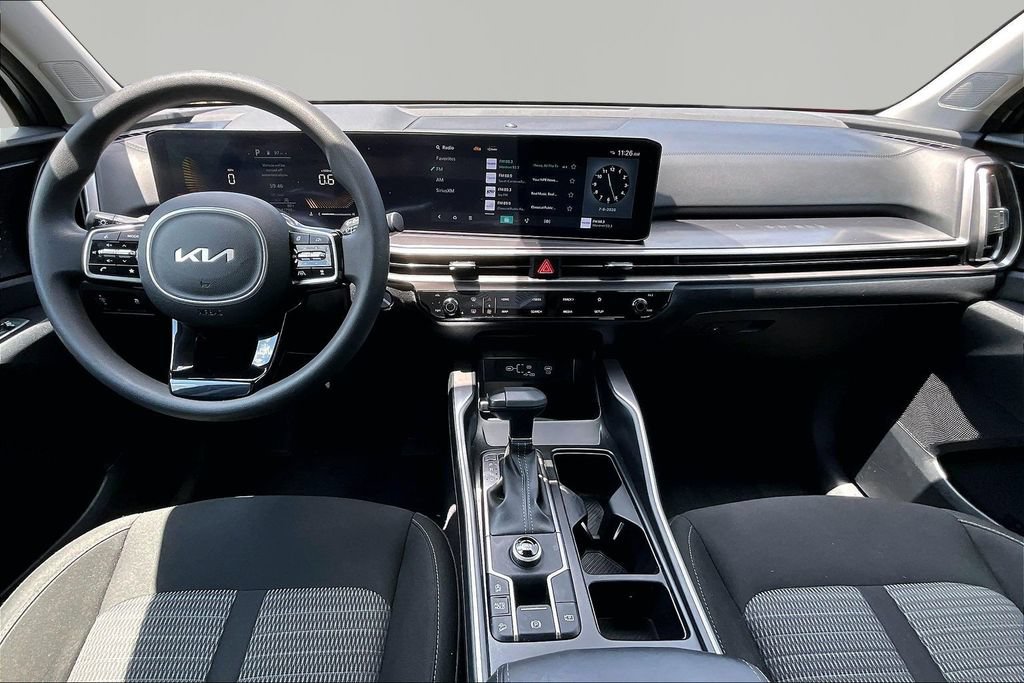 Used 2024 Kia Sorento LX FWD image 8