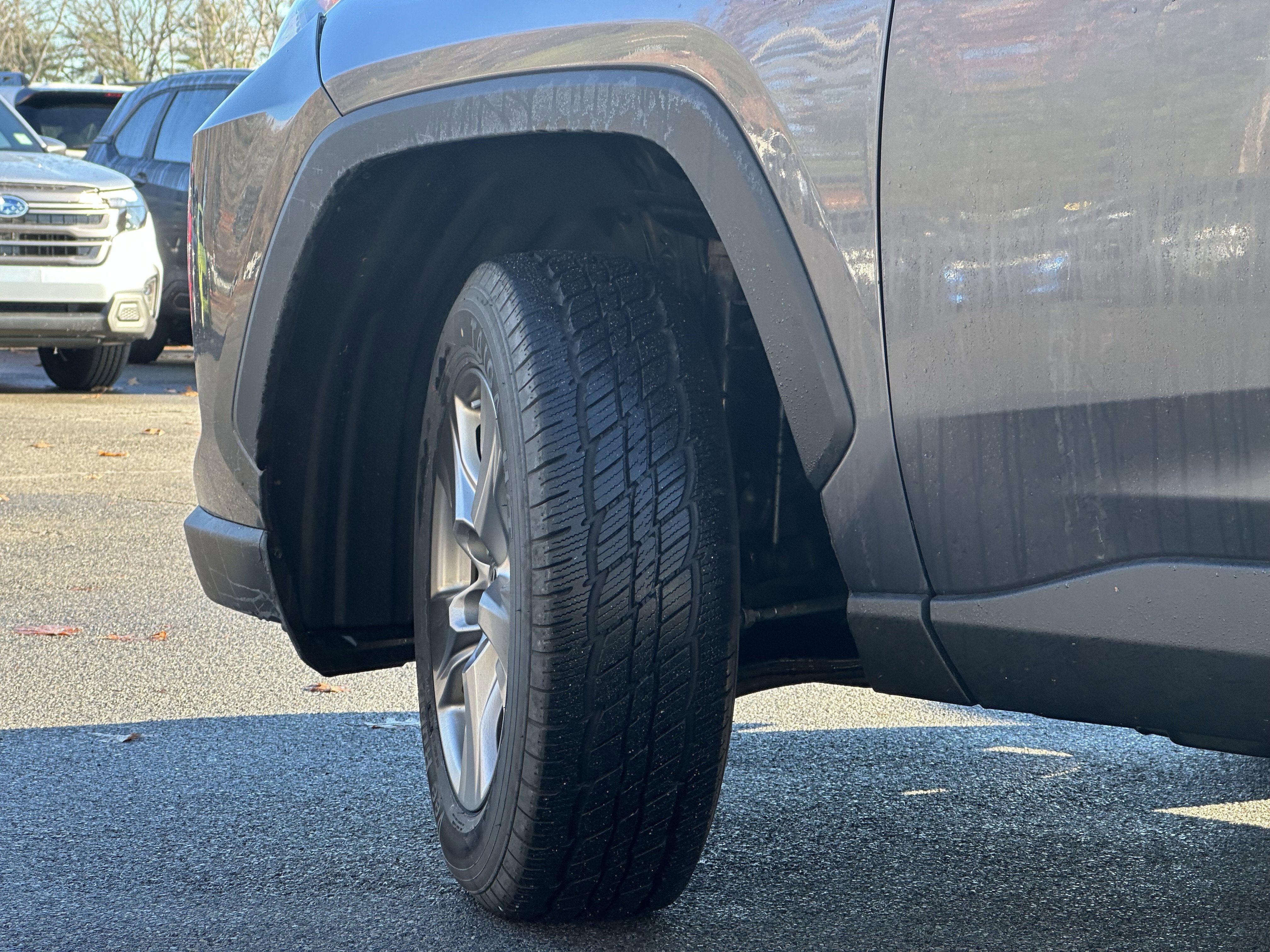 Used 2022 Toyota RAV4 LE image 4