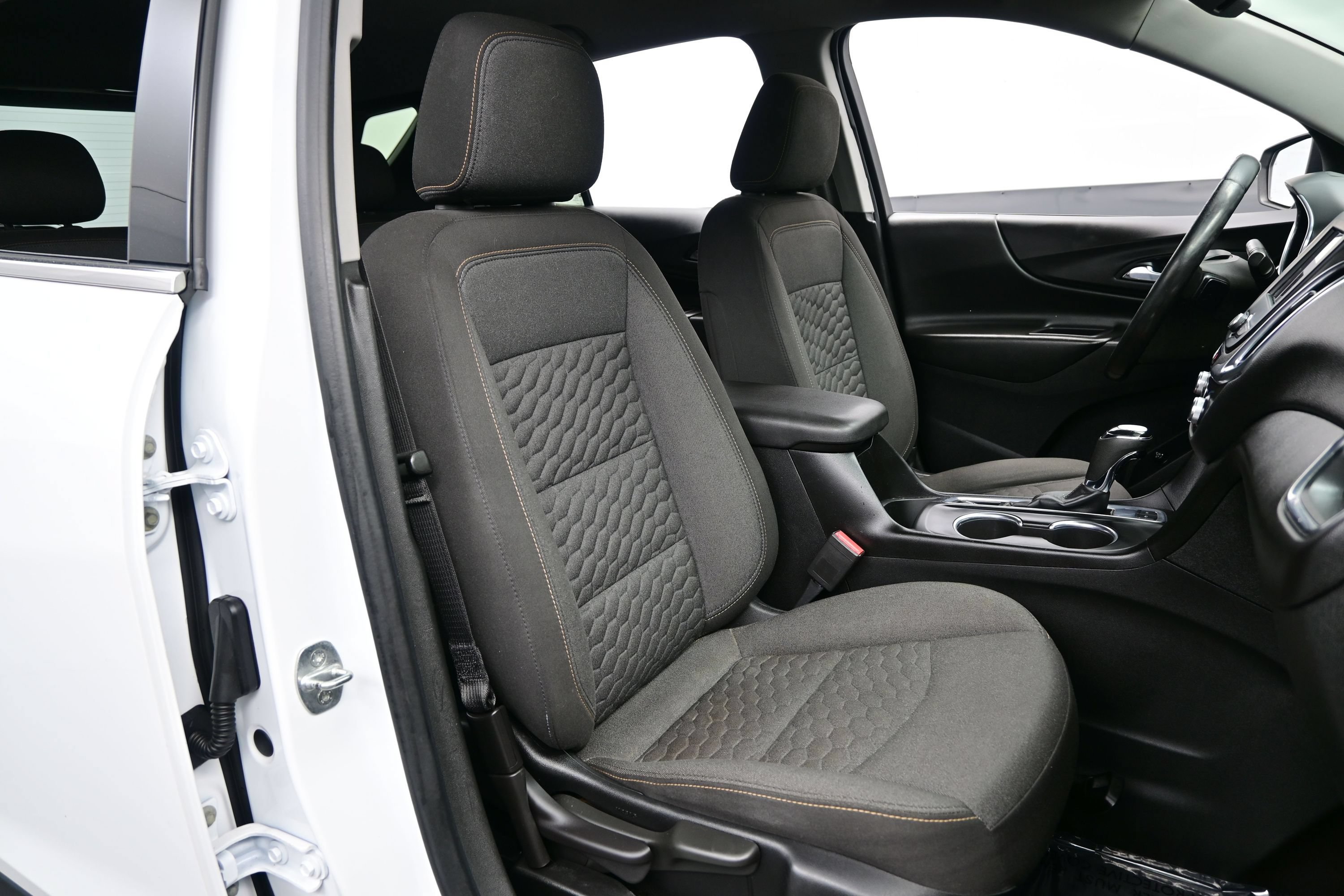 Used 2020 Chevrolet Equinox LT AWD/4WD image 12