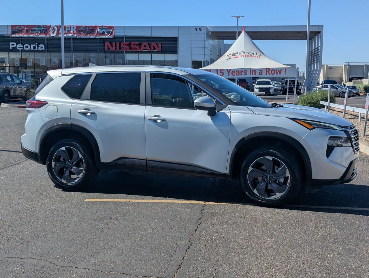 Certified 2025 Nissan Rogue SV FWD image 6