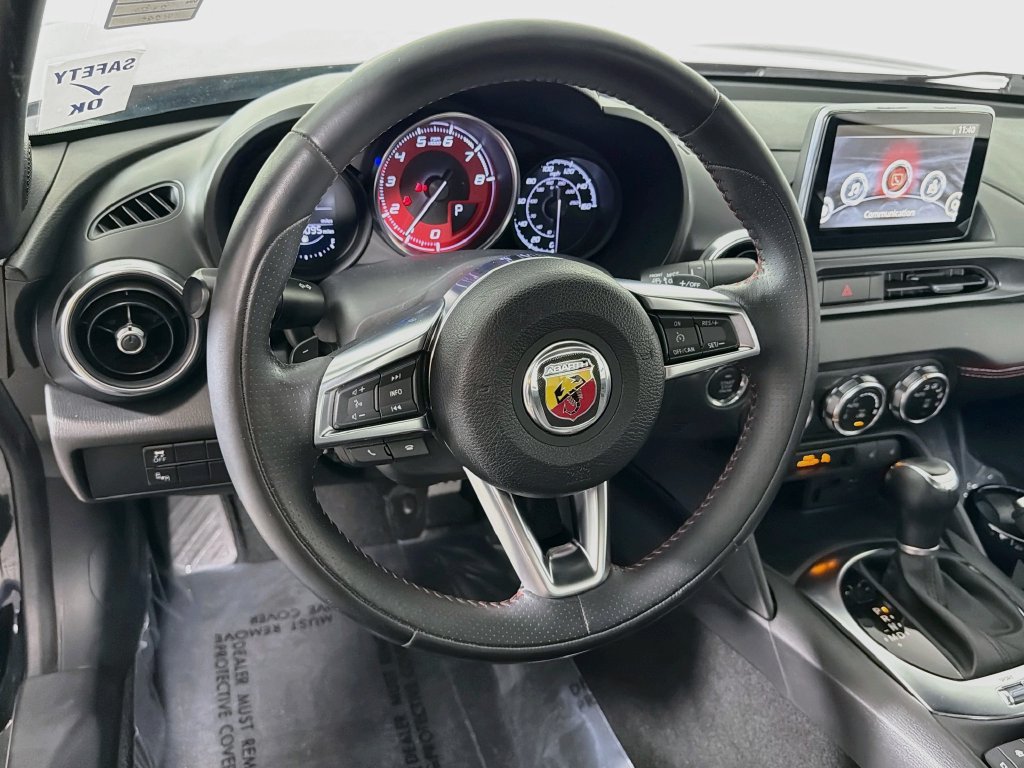 Used 2019 FIAT 124 Spider Abarth w/ Convenience Group RWD image 11