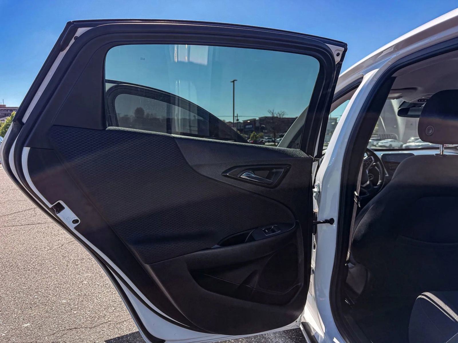 Used 2021 Chevrolet Malibu RS FWD image 23