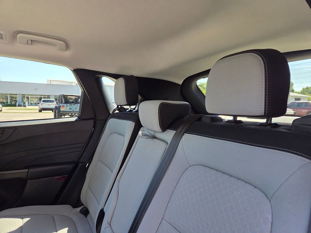 Used 2024 Ford Escape Active image 17