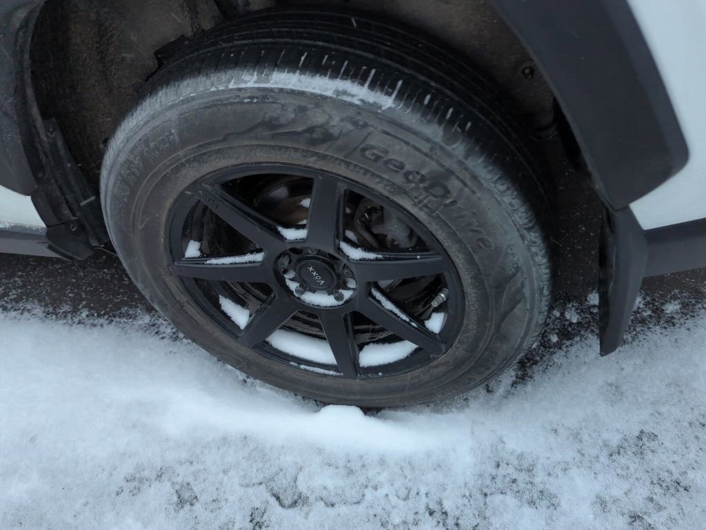 Used 2020 Toyota RAV4 LE w/ Carpet Mat Package image 5