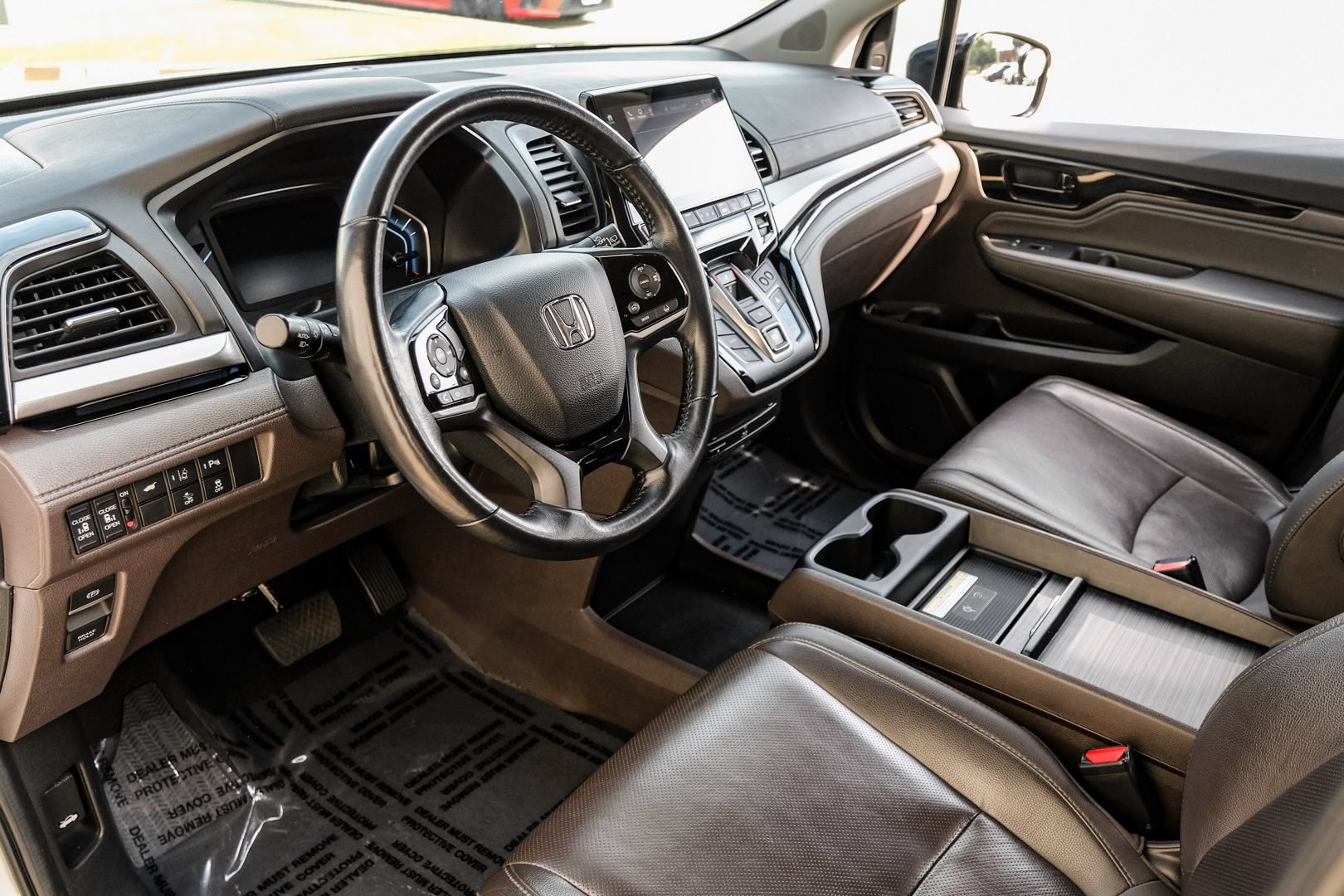 Used 2020 Honda Odyssey Elite image 2