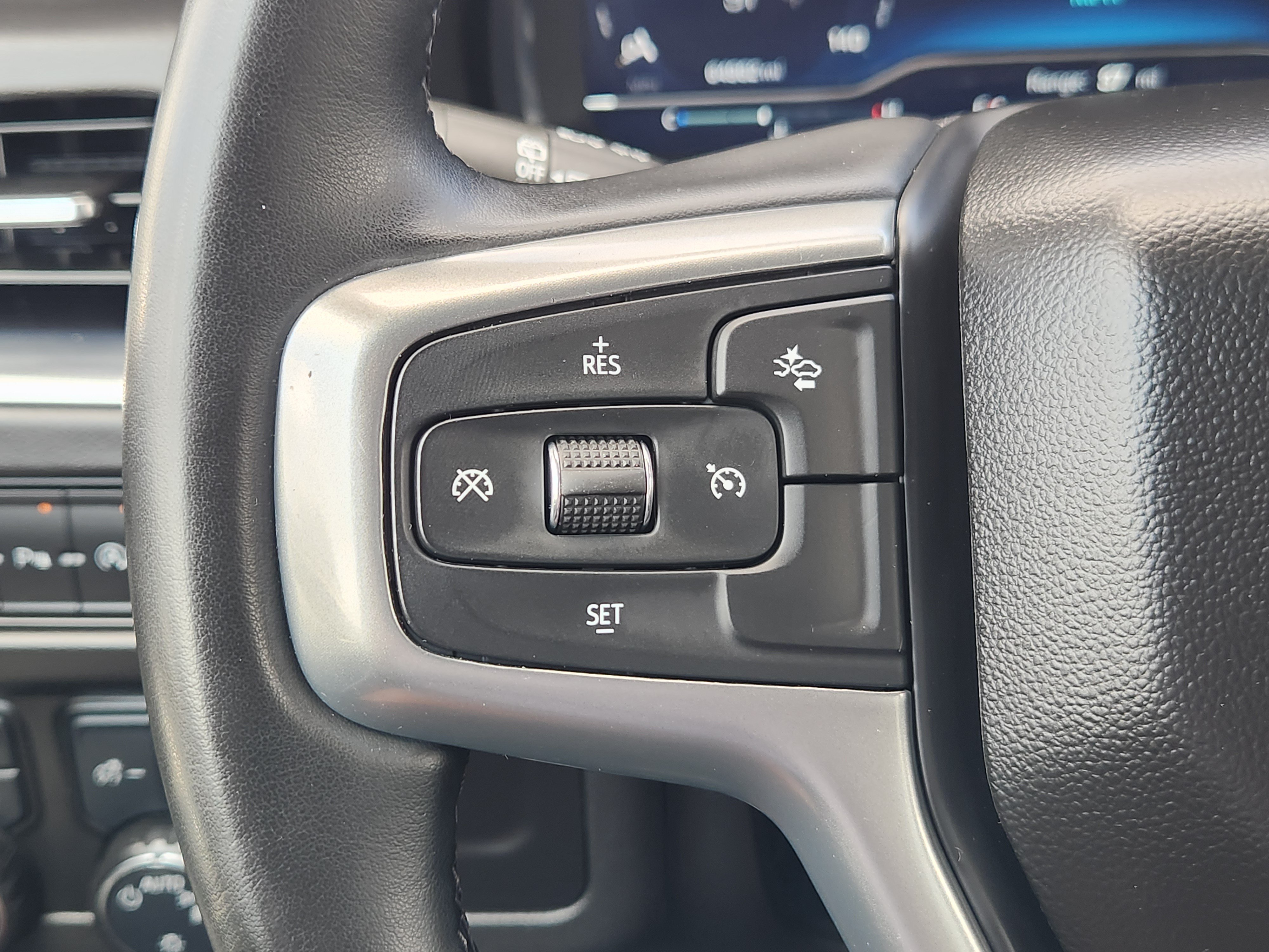 Certified 2024 Chevrolet Suburban LT AWD/4WD image 29