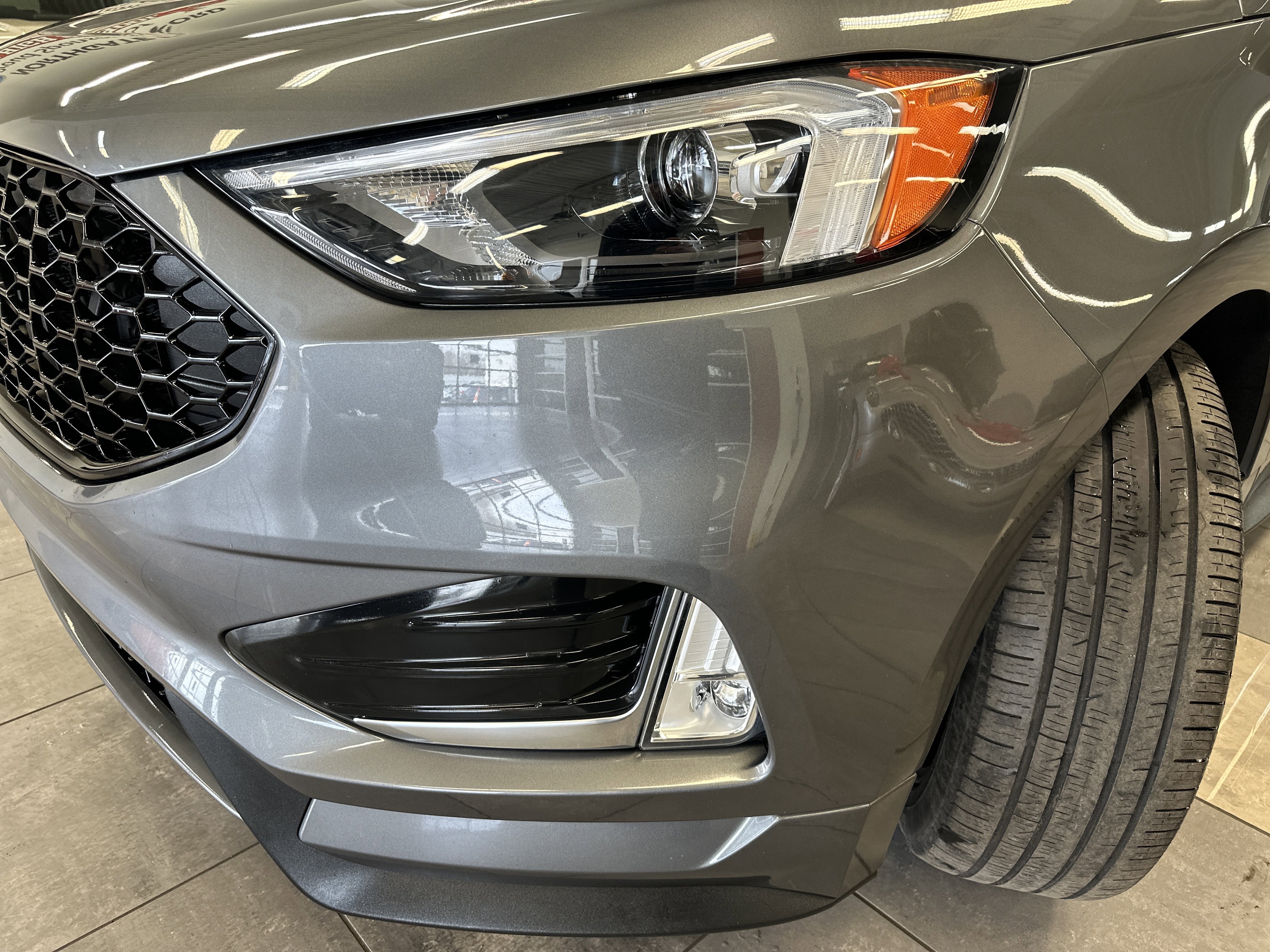 Used 2024 Ford Edge ST-Line image 17