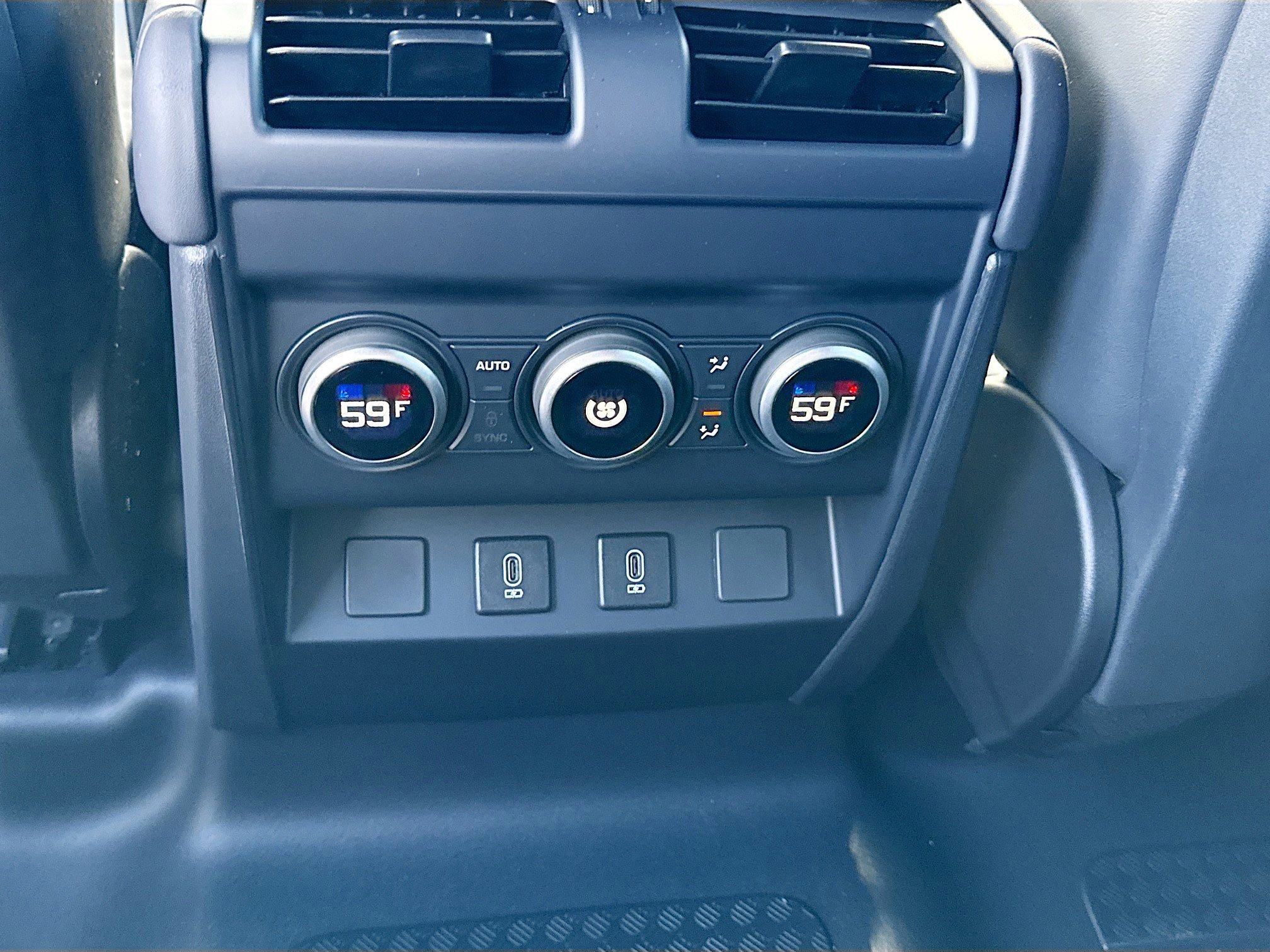 New 2026 Land Rover Defender 110 X-Dynamic SE AWD/4WD image 20