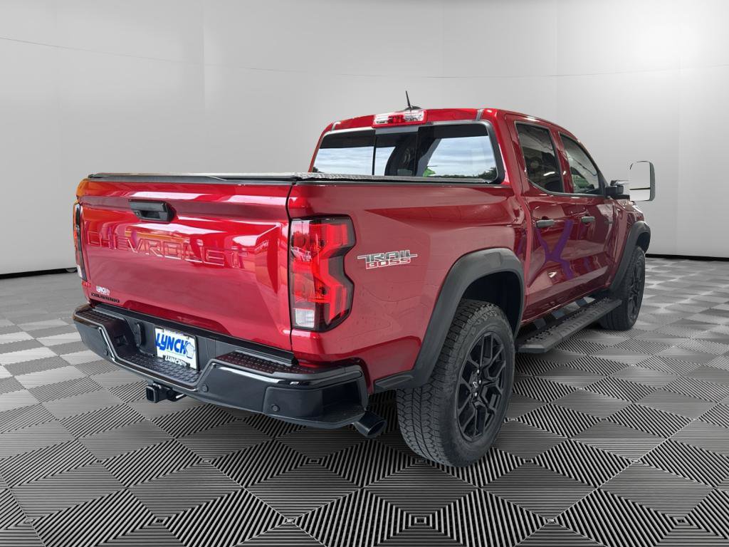 Used 2024 Chevrolet Colorado Trail Boss w/ LPO, Dark Essentials Package AWD/4WD image 5