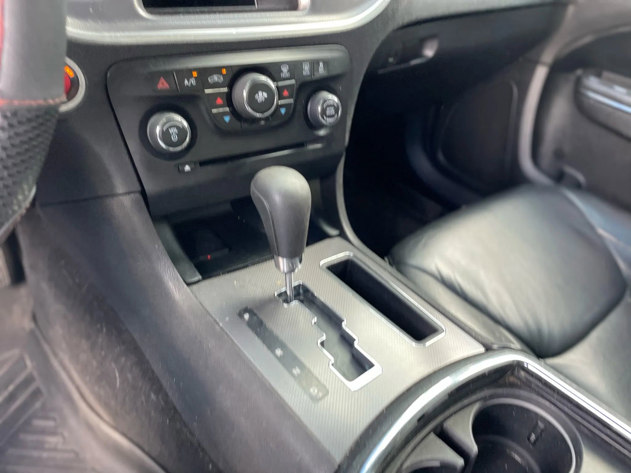 Used 2013 Dodge Charger SE image 23