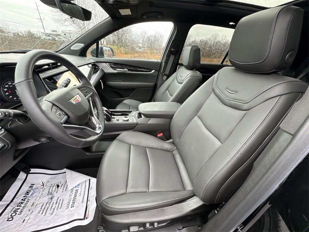 New 2025 Cadillac XT6 Premium Luxury w/ Technology Package image 11