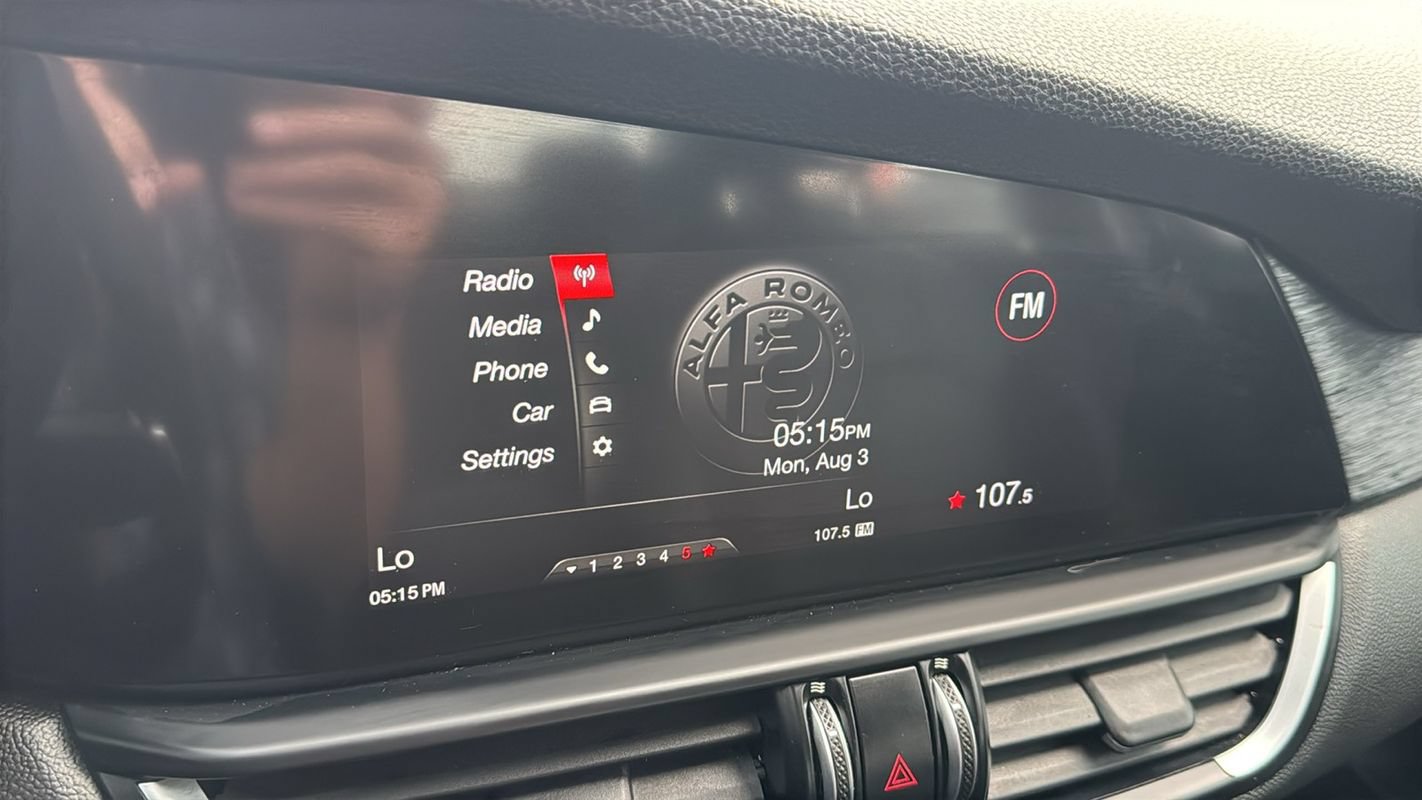 Used 2018 Alfa Romeo Giulia AWD image 26
