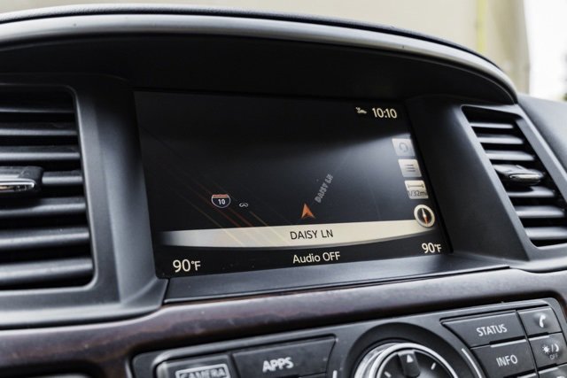 Used 2019 Nissan Pathfinder Platinum image 16