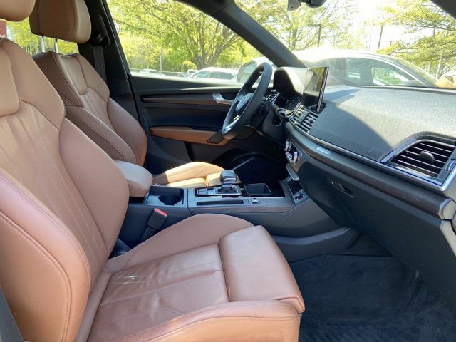 Used 2024 Audi Q5 2.0T Premium w/ Convenience Package AWD/4WD image 26