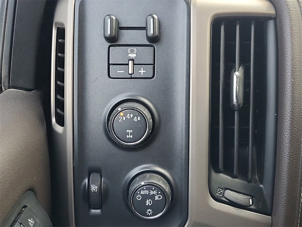Used 2018 GMC Sierra 3500 Denali w/ Duramax Plus Package image 31