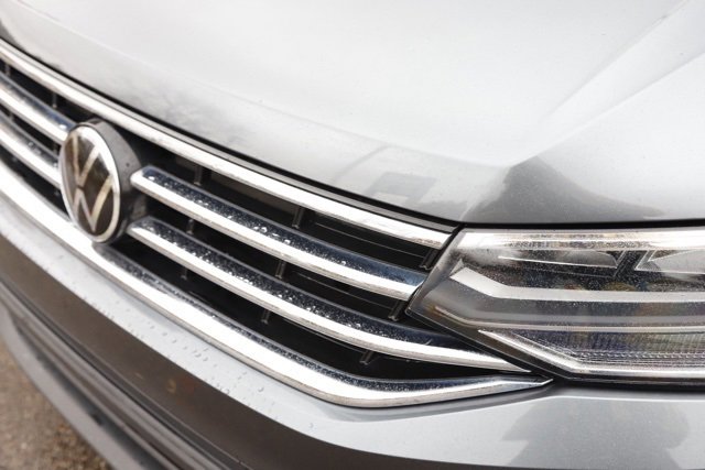 Used 2023 Volkswagen Tiguan SE image 8