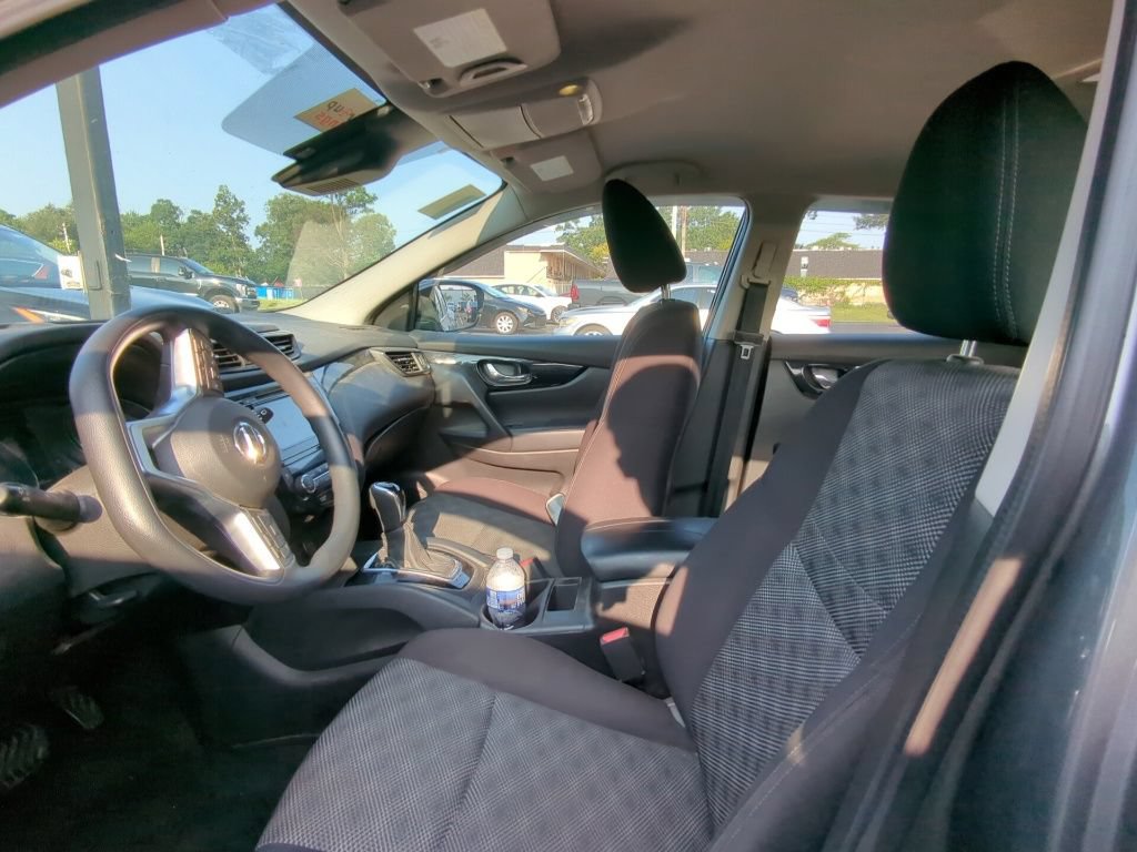 Used 2019 Nissan Rogue Sport SV AWD/4WD image 6