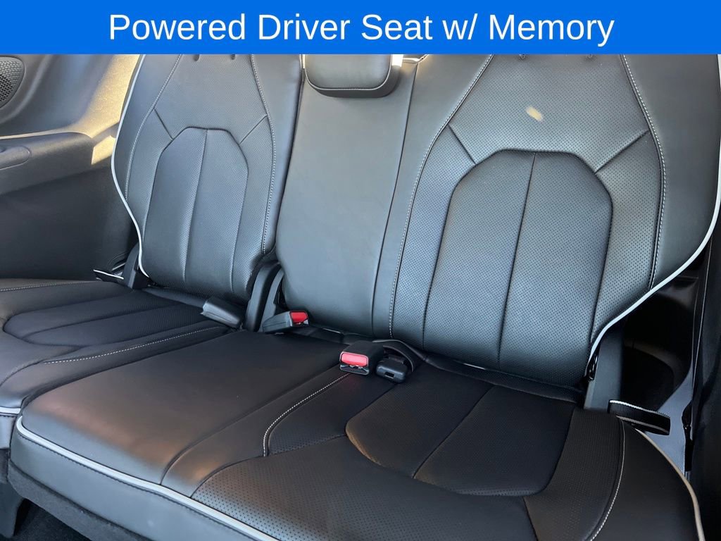 New 2026 Chrysler Pacifica Limited w/ S Appearance Package image 26