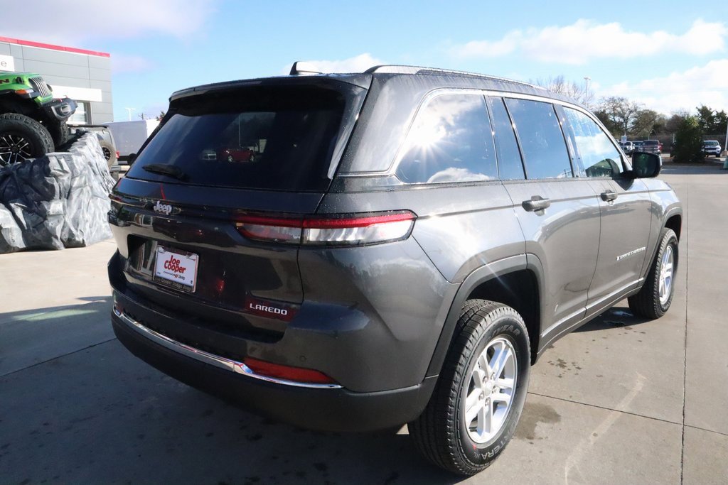 New 2025 Jeep Grand Cherokee Laredo w/ Luxury Tech Group I image 20