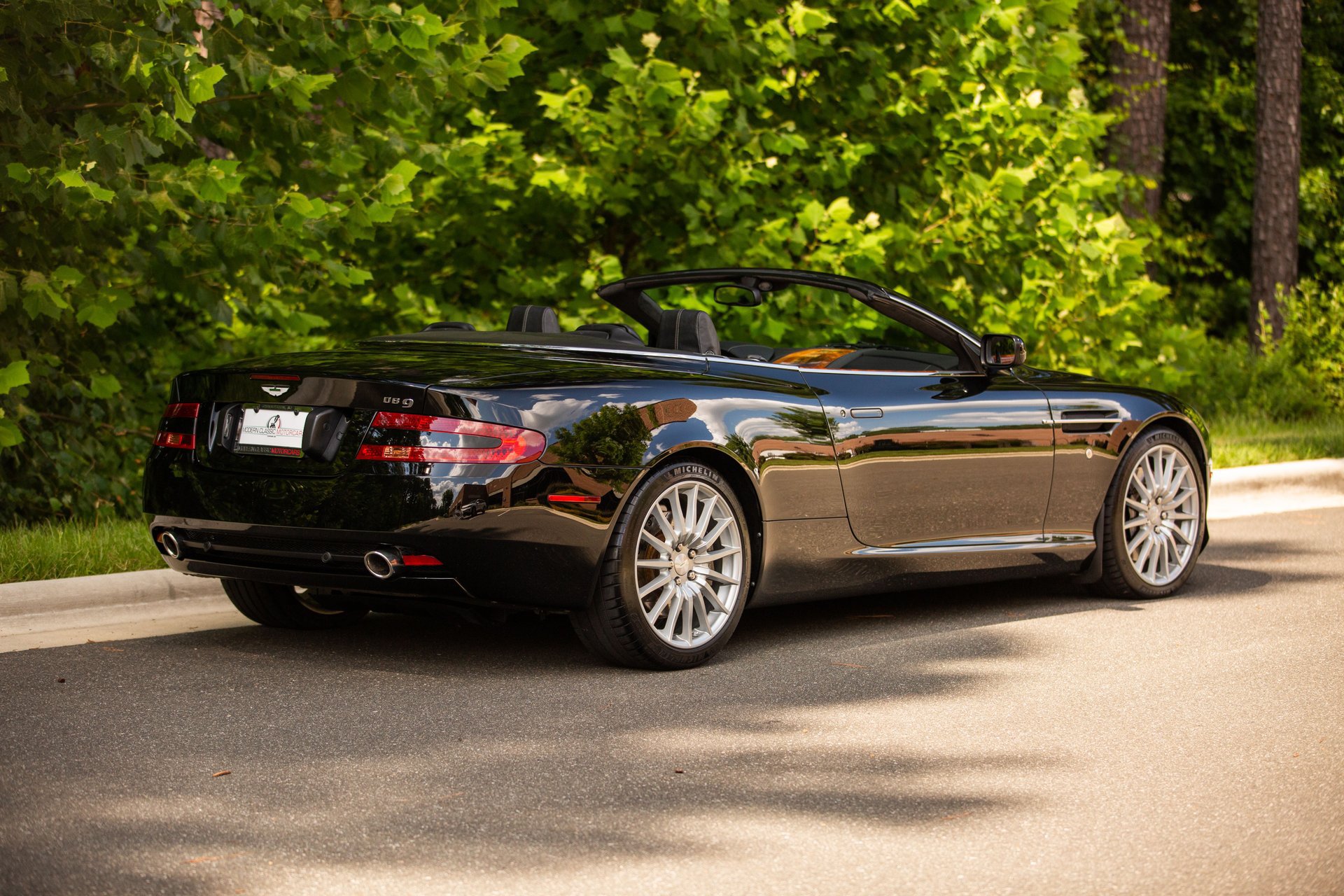 Used 2007 Aston Martin DB9 Volante RWD image 15