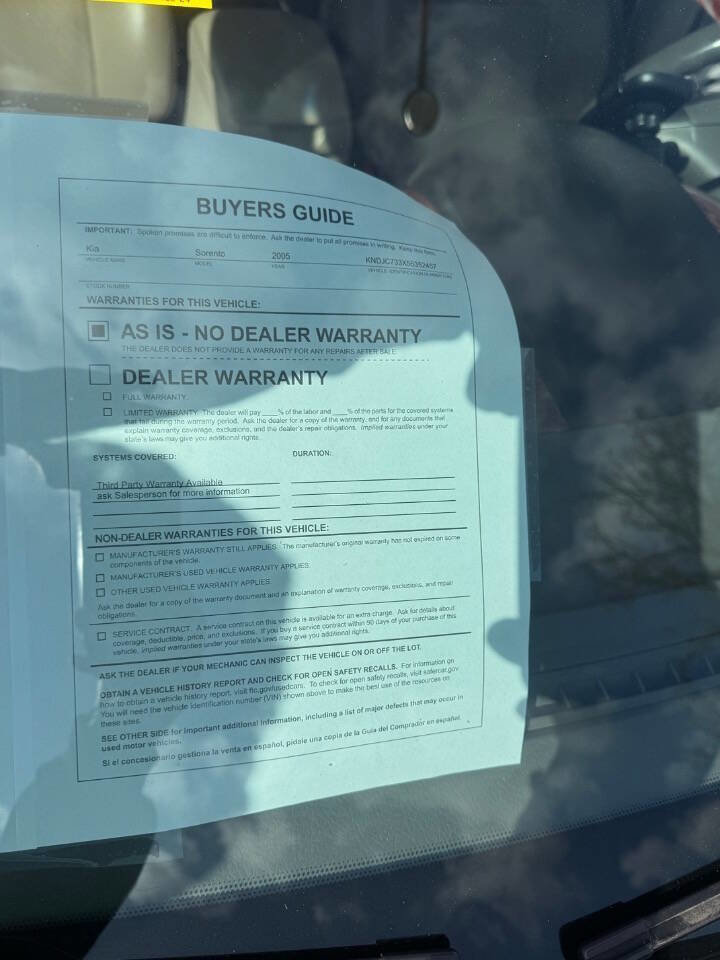 Used 2005 Kia Sorento LX image 11