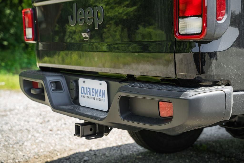 New 2025 Jeep Gladiator Sport AWD/4WD image 7